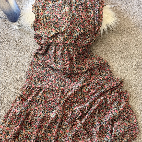 BB Dakota by Steve Madden Black and Red Floral Midi Dress - Picture 2 of 4